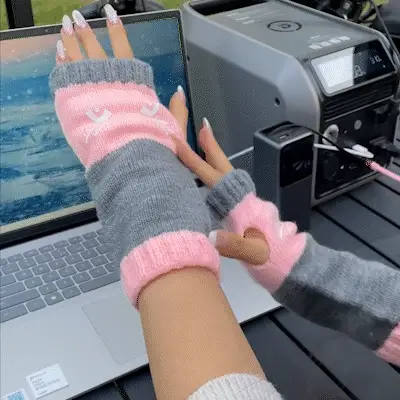 ⚡Christmas Gift idea £8.99!! 🔥Warm and Cuddly🧤Women's Knitted Fingerless Gloves with Cute Cat Pattern🐱 - Image 14