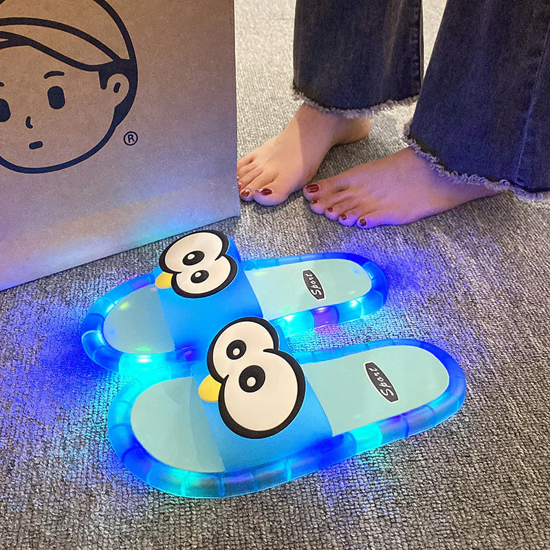 👣👣Cute slippers with cartoon motifs that glow - Image 12